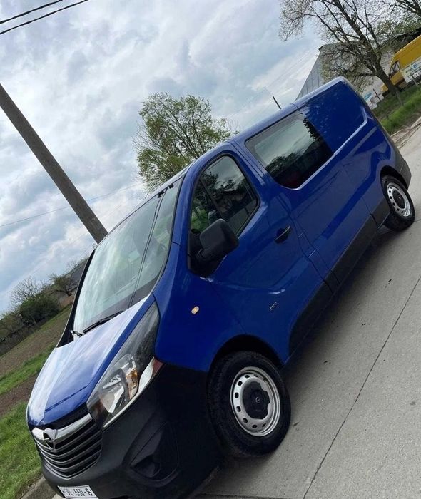 Inchiriez duba persoane 8+1 Automata