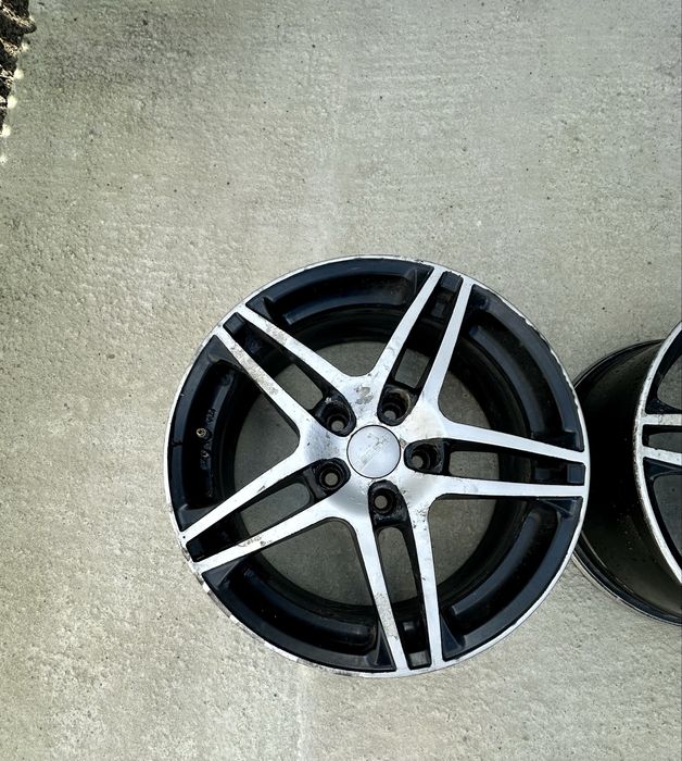 Jante 17”  Dezent dark  5x114.3