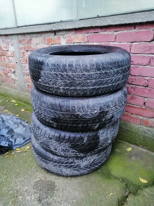 Автомобилни гуми 195/65 r15