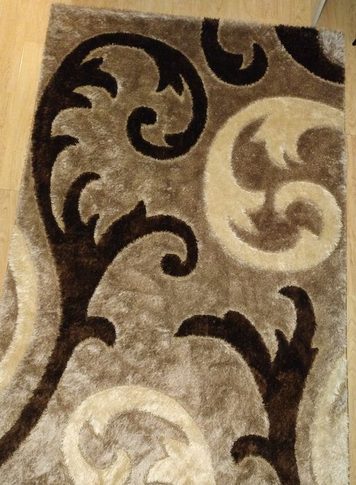 Covor impecabil 230 x 150 ( NOU )