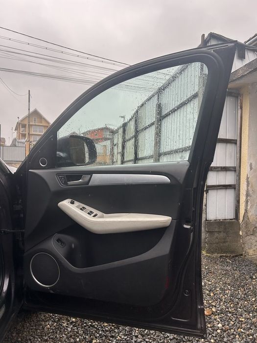 Usa Dreapta Fata AUDI Q5 2008 - 2015 SUV 4 Usi GREY LZ4X 1J1J (1485)