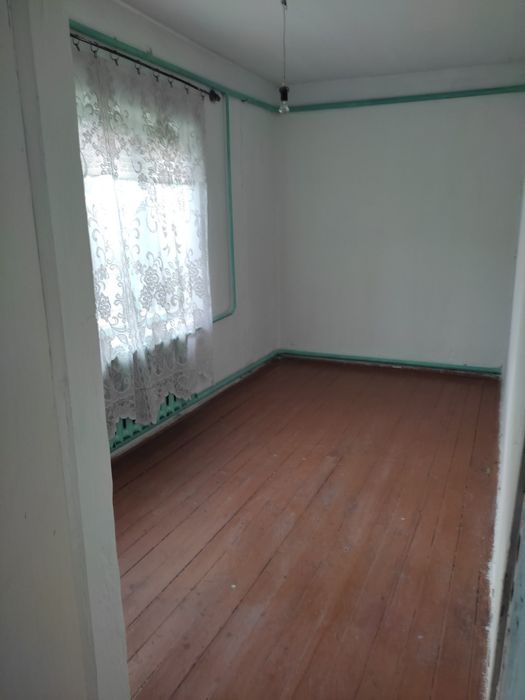 Уй сотилади кулай жойда жойлашган