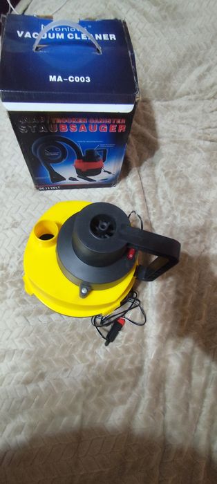 Aspirator auto 12V