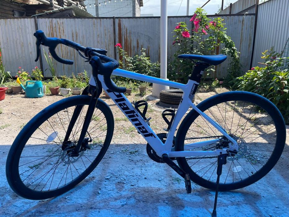 Продается шоссейный велосипед