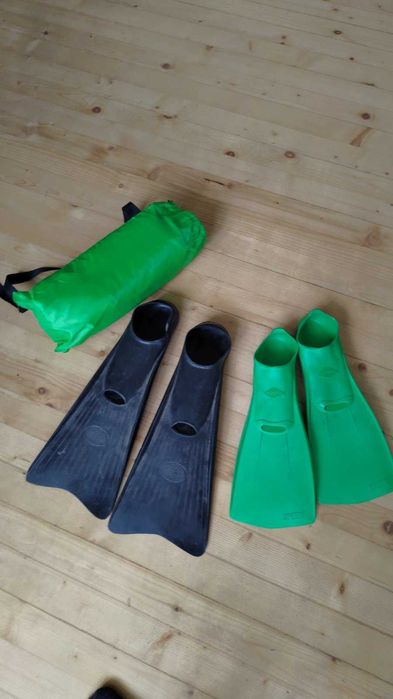 Продавам плавници номер 44=46