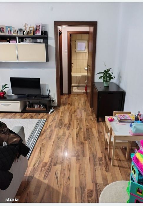 Apartament 3camere Craiovita 1/4,cu centrala,mobilat