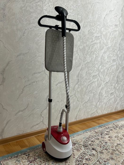 Продам вертикальный отпариватель для одежды