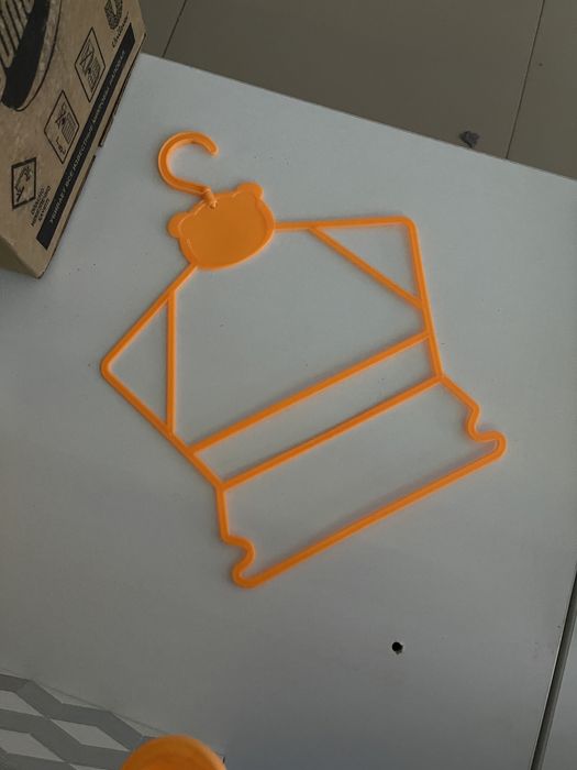 Продам вешалки качественные