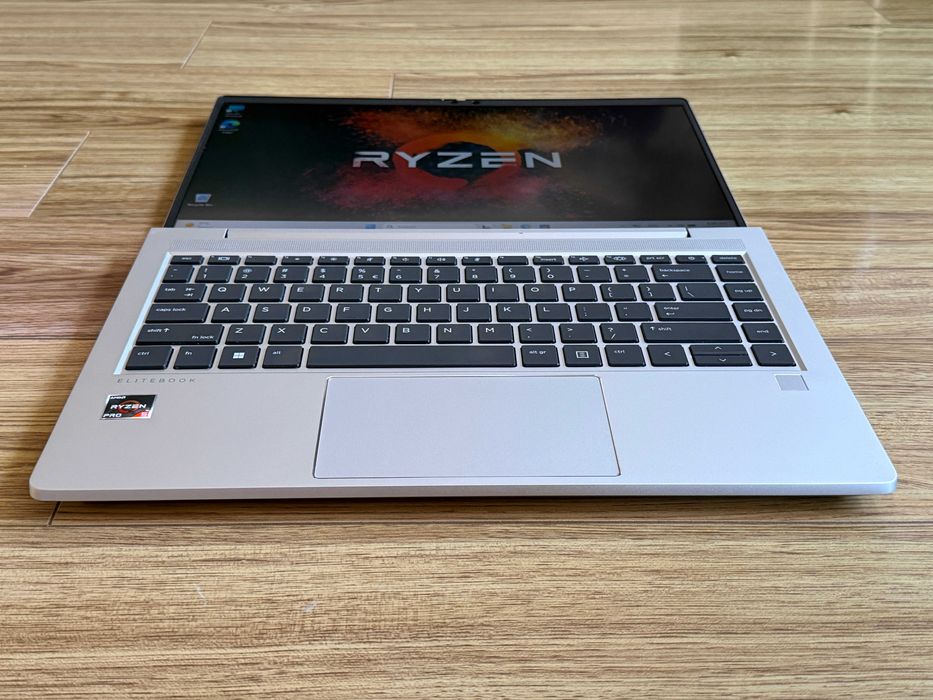 HP EliteBook 640 G10`Ryzen Pro 7530U/16GB RAM/512GB SSD/Full HD IPS/Батерия 7ч