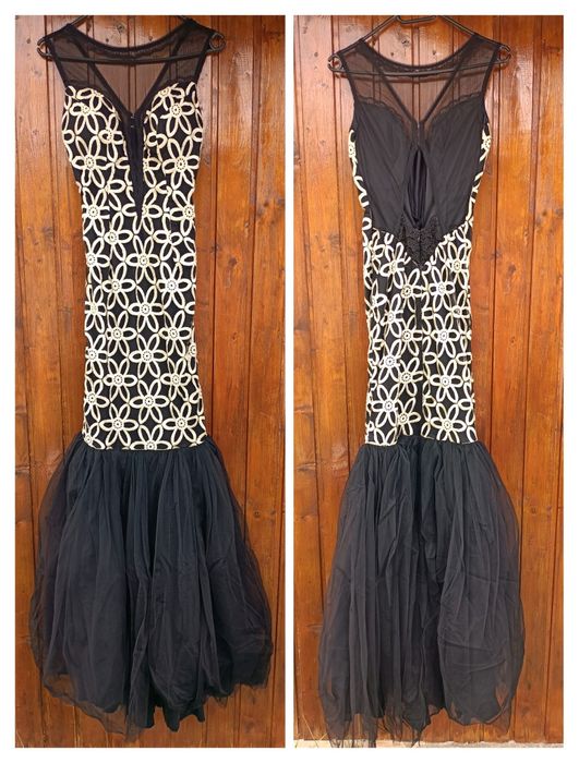 Rochie sirena neagra flori aurii