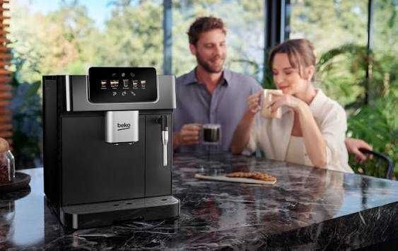 Автоматична кафемашина/Кафеавтомат Beko CE7500 CEG 7304 B CaffeExperto®  с млечна система