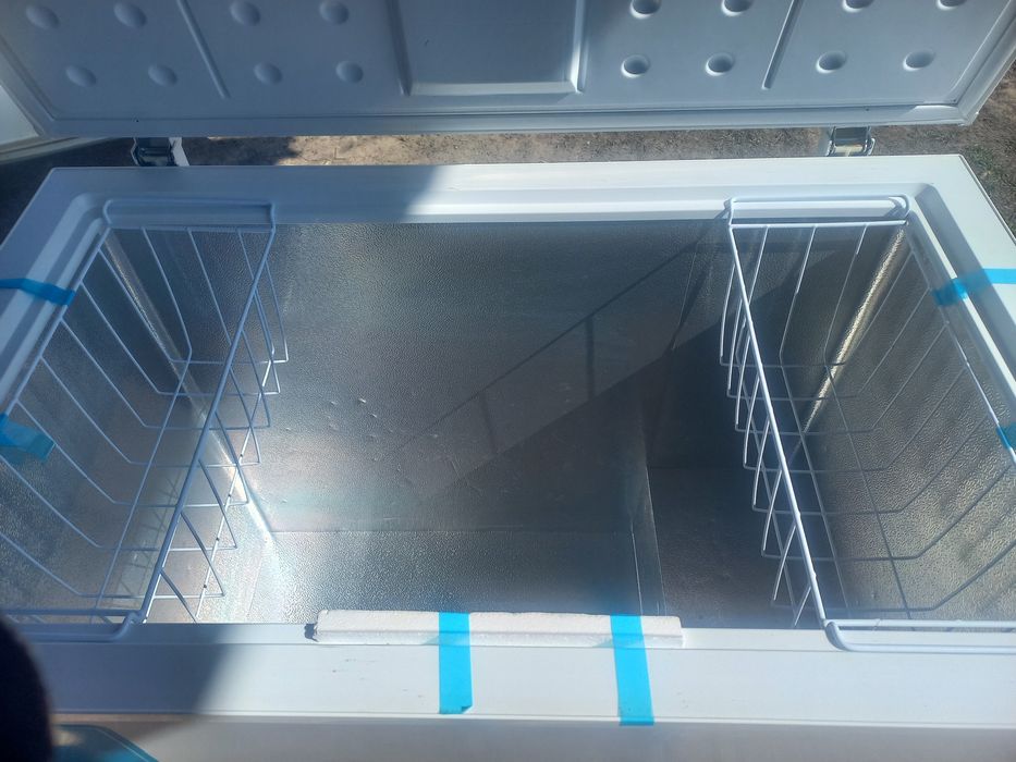 Продам морозильник