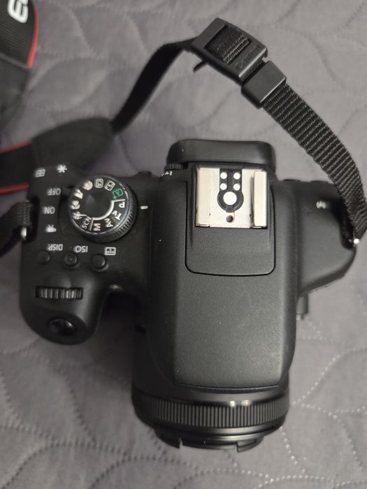 CANON 750D plus accesorii