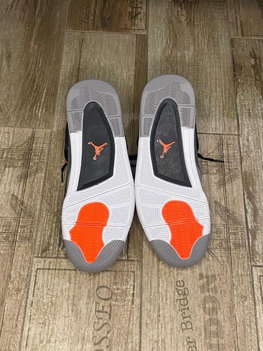 Air Jordan 4 "Infrared"