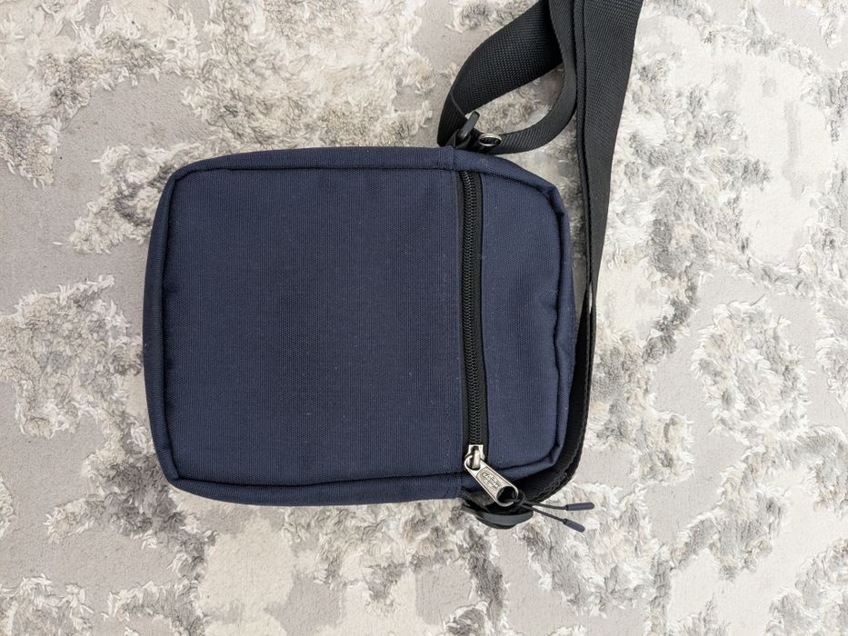 Барсетка Eastpak