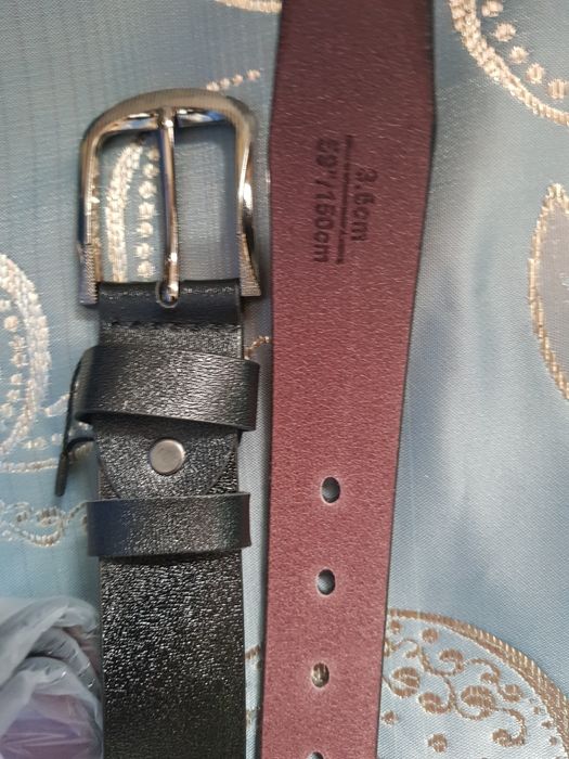 Curea de piele  mărime foarte mare 150cm luntime, 3,5cm.latime