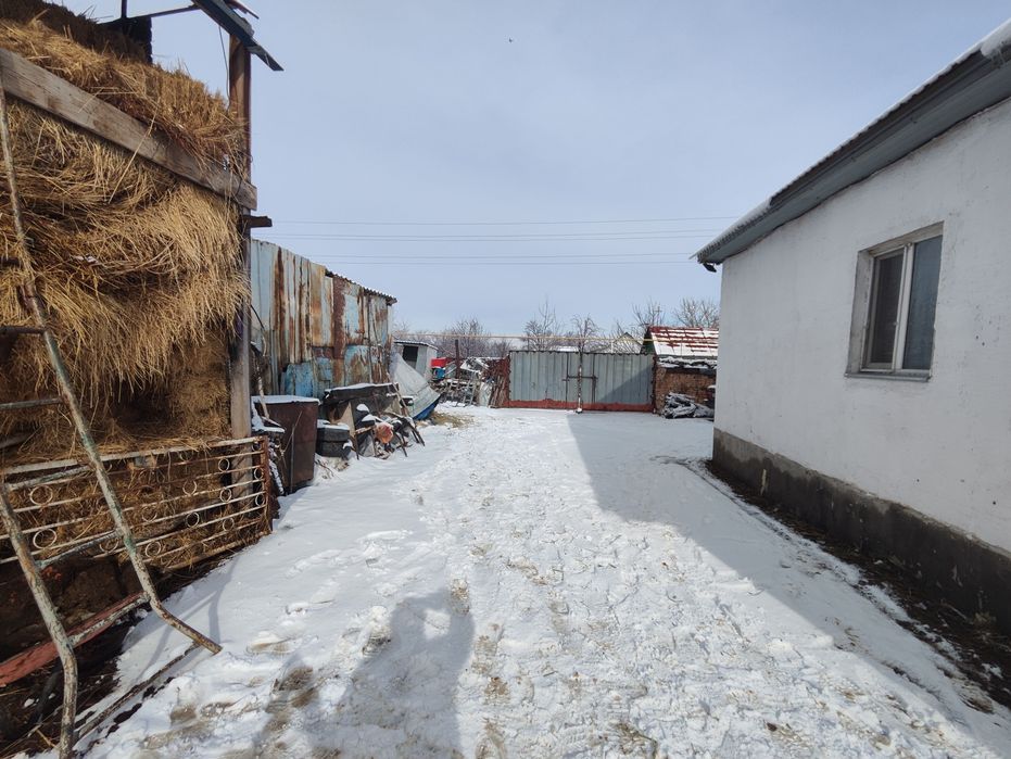 Продам большой дом.