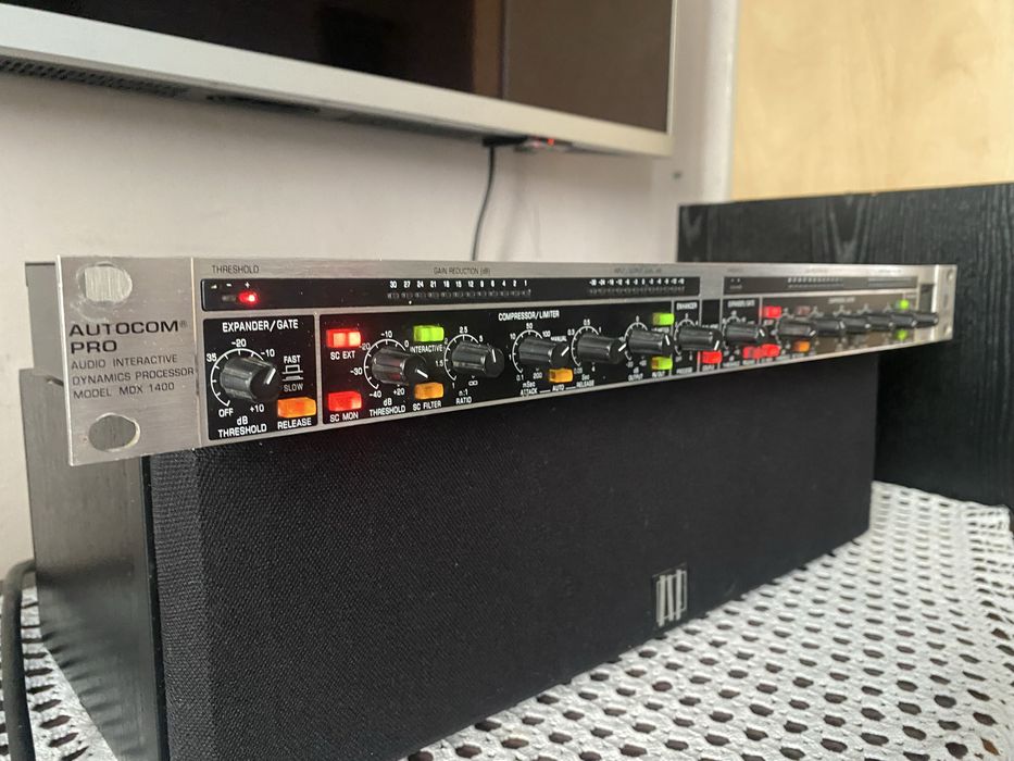 Behringer Autocom Pro mdx 1400