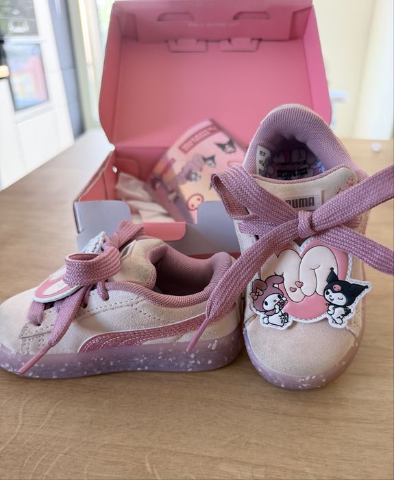 Vând pantofi sport Puma fetite