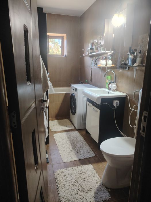 Apartament cu patru camere
