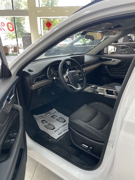 Jetour x70 sotiladi