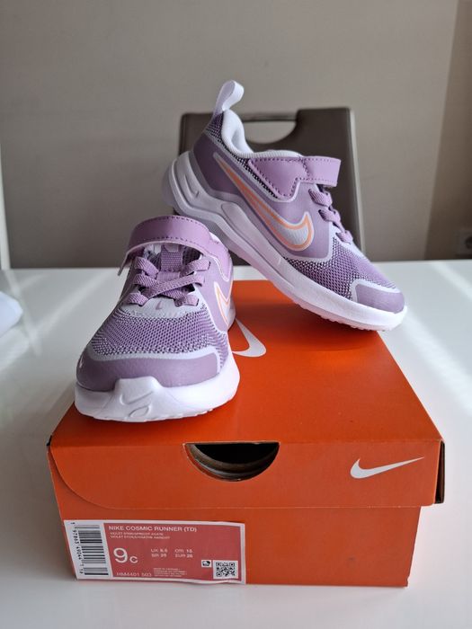 Nike Cosmic Runner, номер 26, нови