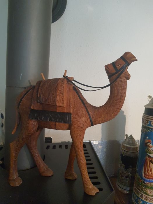 Майсторски дърворезби