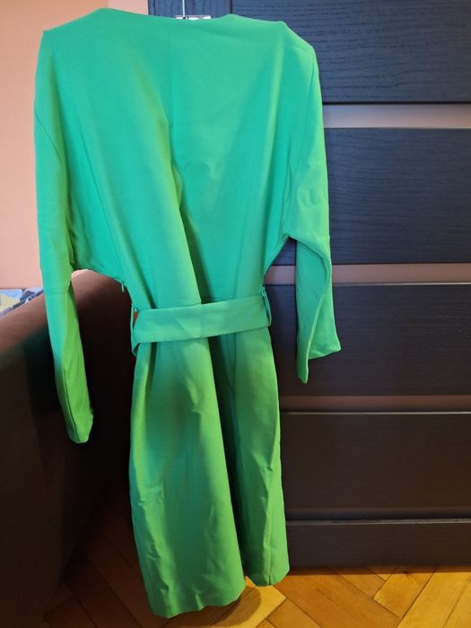 Дамска    стилна   рокля