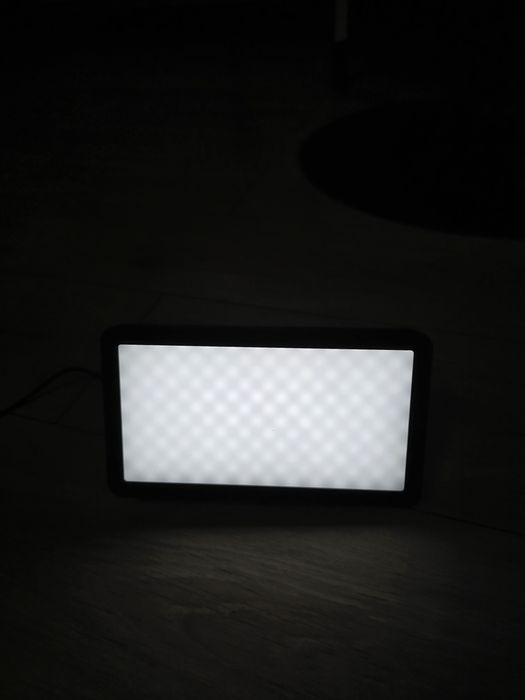 Lumina studio Came Tv P20B