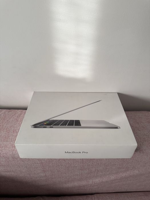 Macbook pro M1 8gb baterie 100%