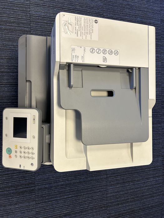 Цветной принтер Canon imageRUNNER C1225