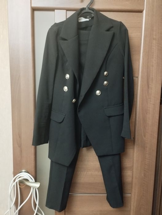 Костюм классика размер S