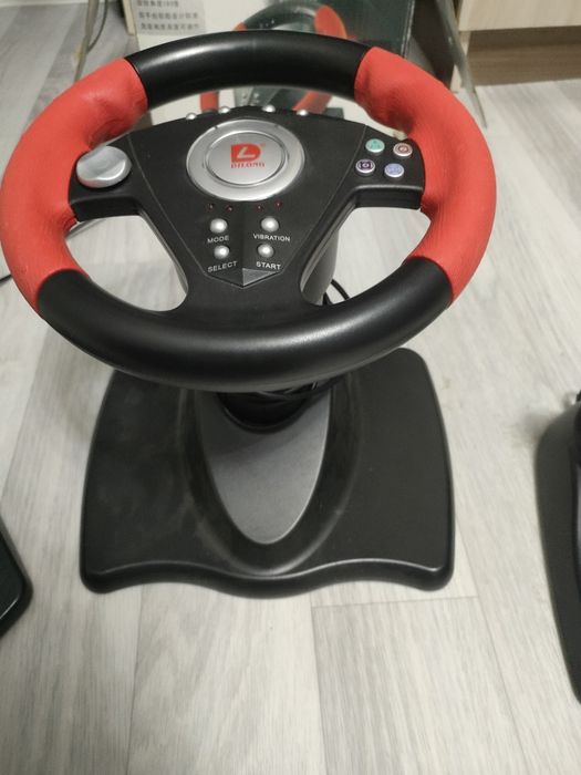 Игровой руль б/у
