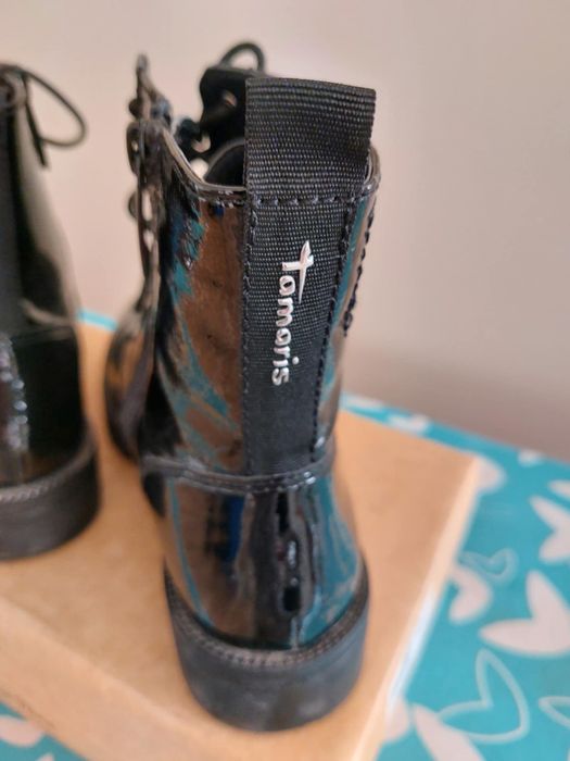 Продавам различни зимни боти