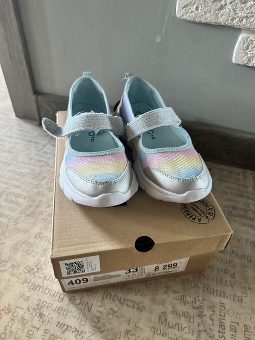 Школьные туфли. Обувь для девочки