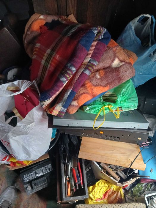 Почиства апартаменти мазета тавани