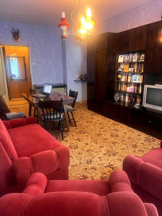 Продава се Тристаен апартамент в Добрич, Център - 93 кв.м за 987 €/кв.м - Снимка #1