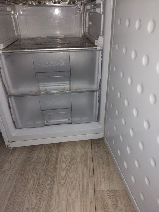 Продам б/у холодильник