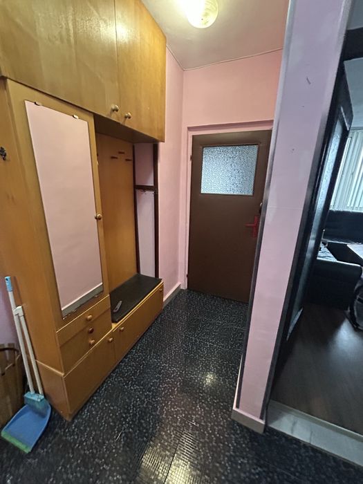 Дава се под наем Тристаен апартамент в Враца, Център - 74 кв.м за 298.86 € - Снимка #10