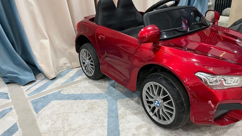 Продам детский автомобиль
