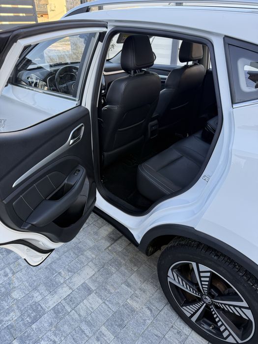 MG ZS EV Luxury Electric, An 2021, Garantie valabila pana in 2029