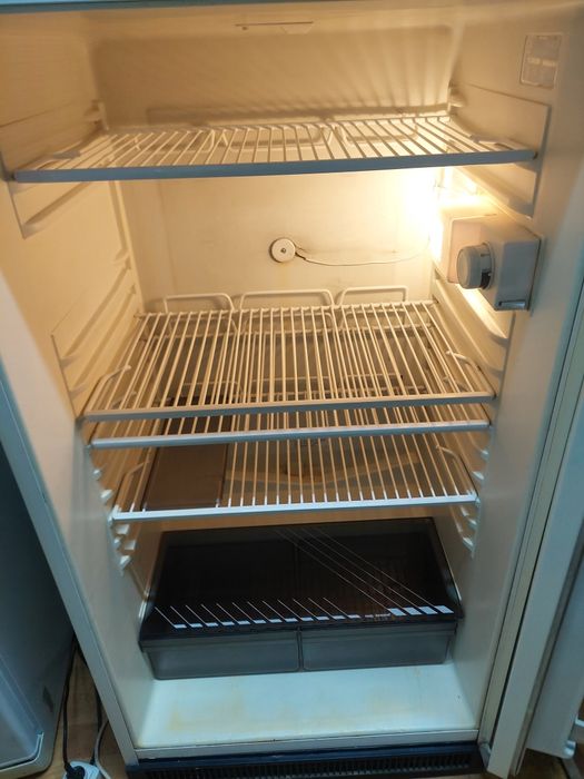Продам холодильник высота 1.80