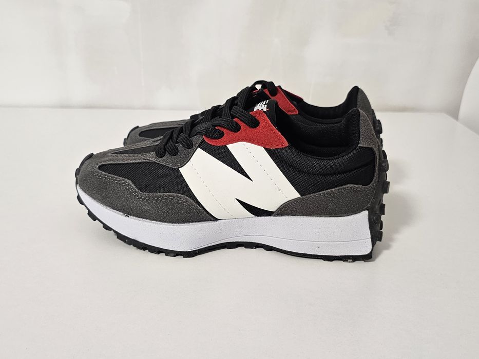 Adidași New balance