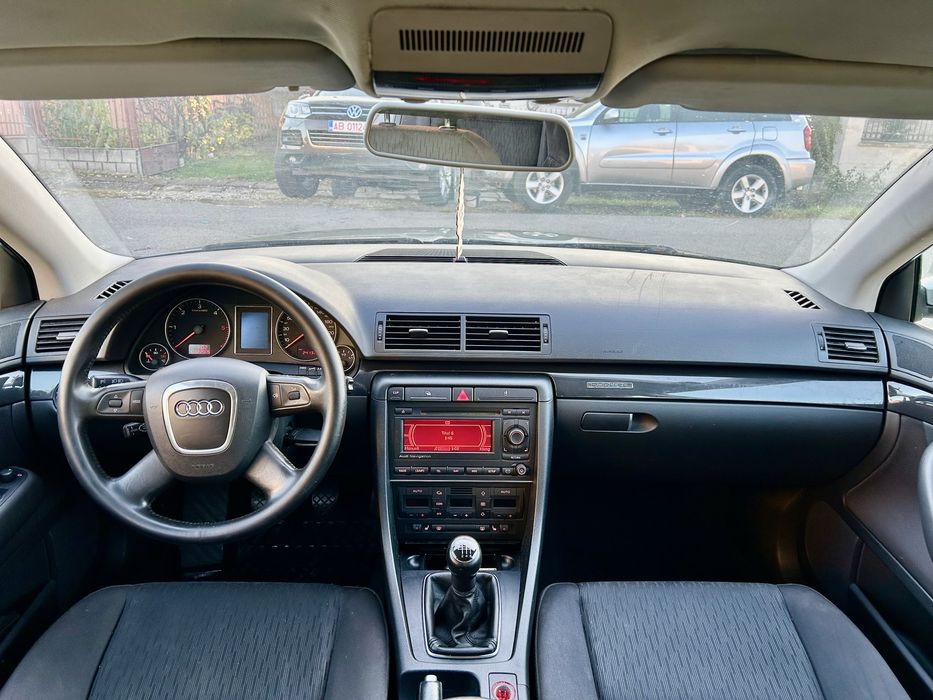 Audi A 4 / 2.0 TDi Quattro / Xenon / Navi