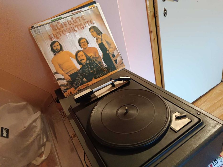 Грамофон Моно ...