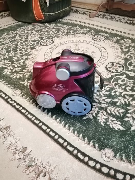 Продам рабочие пылесосы LG и Samsung б/у, стакан, в хорошем состоянии,