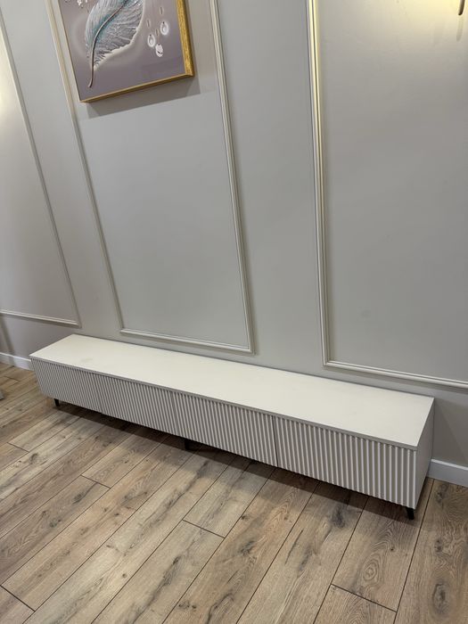 Срочно продам тв тумбу под телевизор