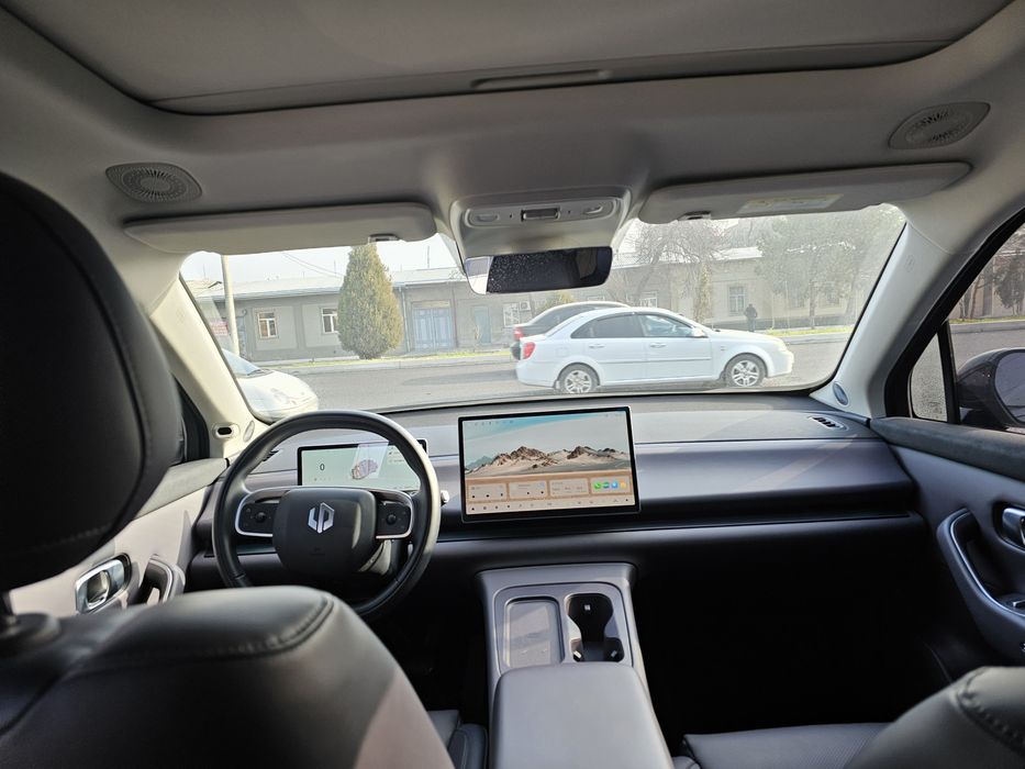 LEAPMOTOR c16..2dop opsiya. Yili 2024. Yurgani 30000. Narxi 27900