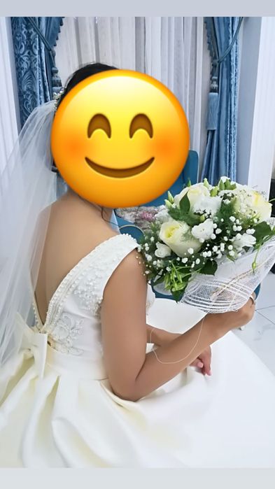 Элегантное свадебное платье