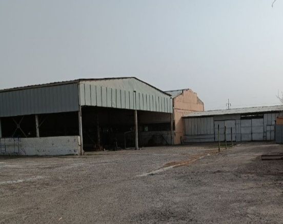 1,8 gektar maydonda tayyor metall zavodi temir vetka bilan sotiladi